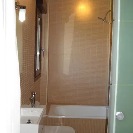 Hotel Adarme 3*