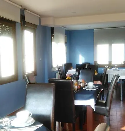 Hotel Adarme 3*